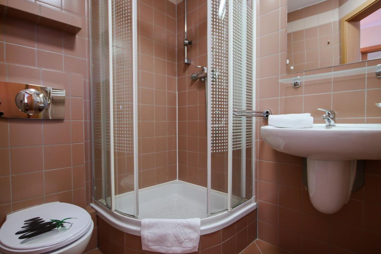 Hotel Ziemowit à Jarnołtówek Extérieur photo
