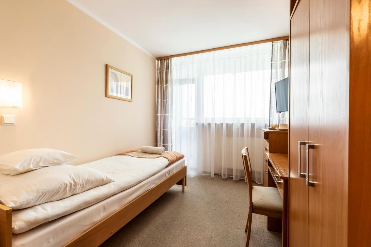 Hotel Ziemowit à Jarnołtówek Extérieur photo