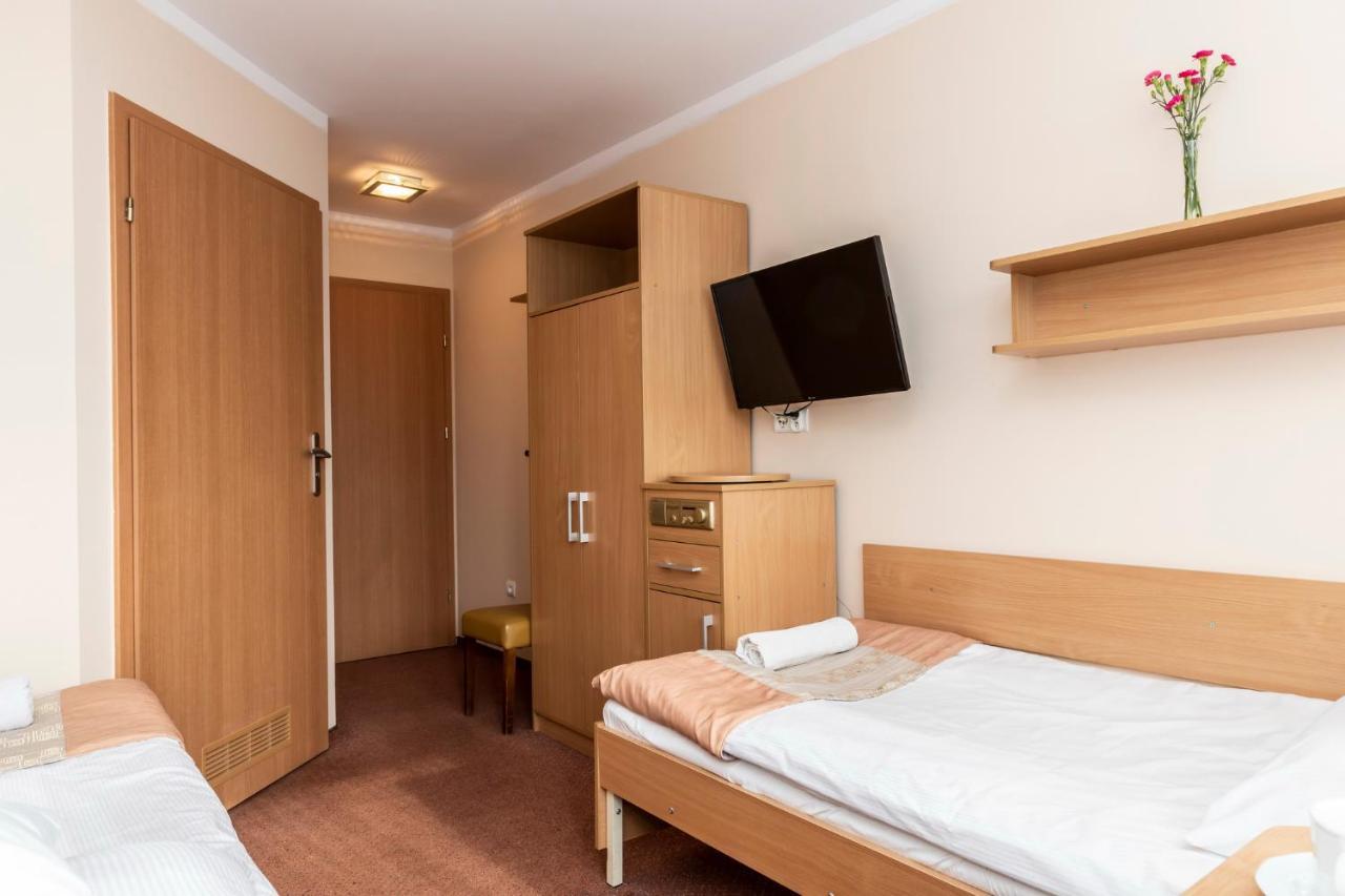 Hotel Ziemowit à Jarnołtówek Extérieur photo